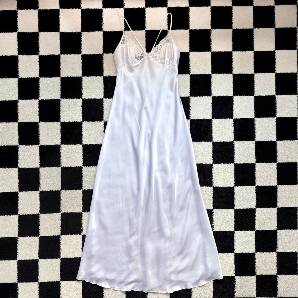 Shirley of Hollywood White Maxi Slip M